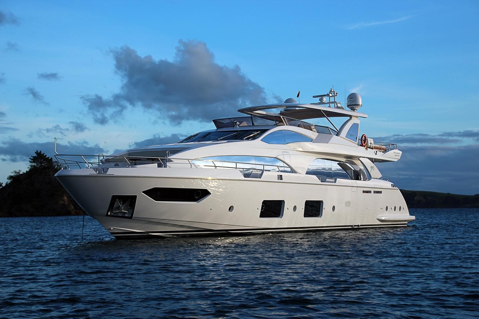 2014 Azimut Grande 100